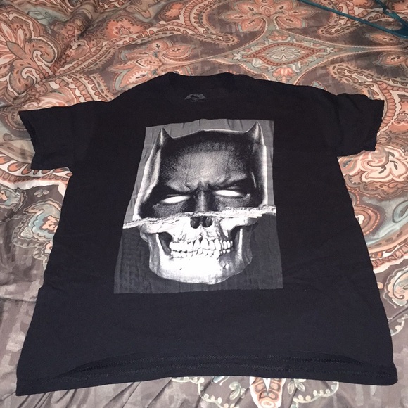 Other - Men’s Batman skull tee